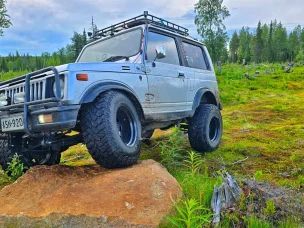 Suzuki SJ410