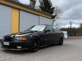 BMW 325