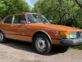 Saab 900