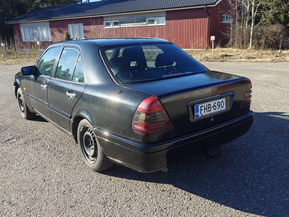 Mercedes-Benz C 200