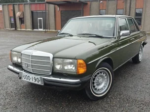 Mercedes-Benz 240