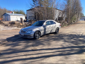 Mercedes-Benz C 200