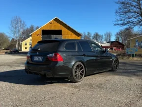 BMW 335