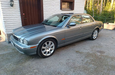 Jaguar XJ8
