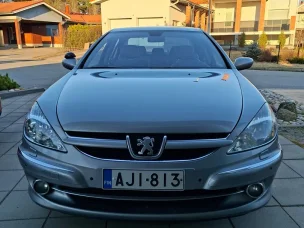 Peugeot 607