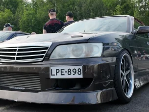 Nissan Laurel