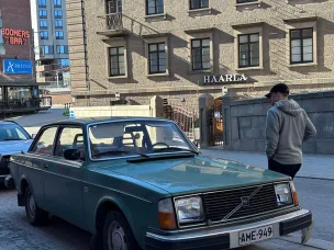 Volvo 242