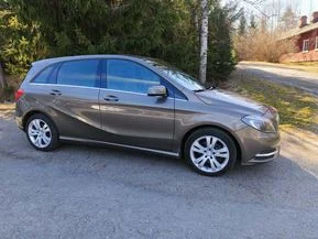 Mercedes-Benz B