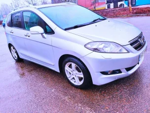 Honda FR-V