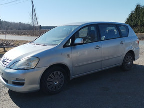 Toyota Avensis Verso