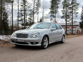 Mercedes-Benz C 32 AMG