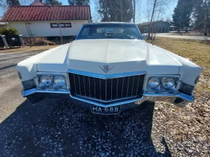 Cadillac De Ville