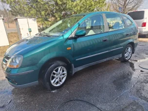 Nissan Almera Tino