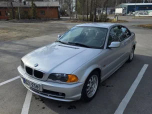 BMW 318iS
