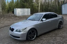 BMW 523