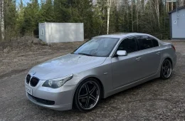 BMW 523