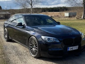 BMW 740