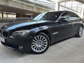 BMW 750