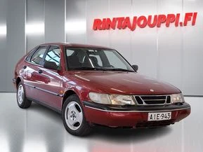 Saab 900