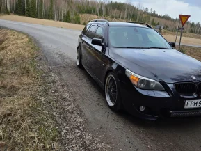 BMW 525
