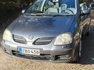 Nissan Almera Tino