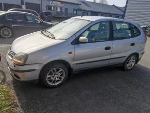 Nissan Almera Tino