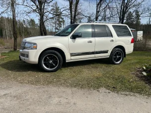 Lincoln Navigator