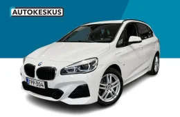 BMW 225