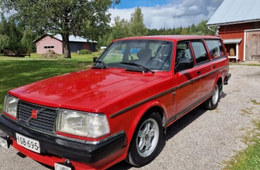 Volvo 245