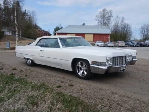 Cadillac De Ville