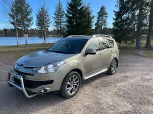 Citroen C-Crosser