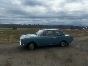 Ford Cortina