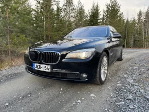 BMW 740