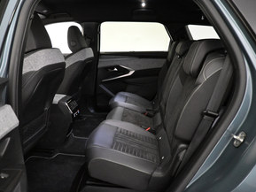 Peugeot E-5008