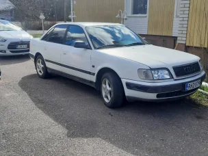 Audi 100