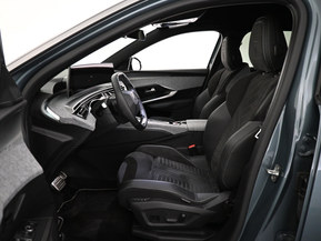 Peugeot E-5008