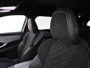 Peugeot E-5008