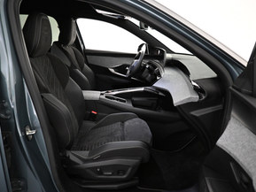 Peugeot E-5008