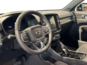 Volvo EX40
