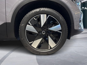Volvo EX40