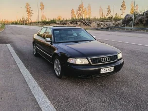 Audi S8