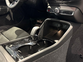 Volvo EX40
