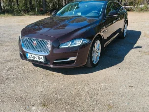 Jaguar XJ