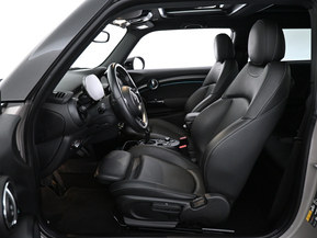 MINI Hatchback