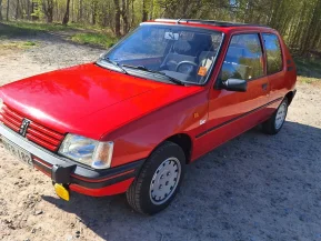 Peugeot 205