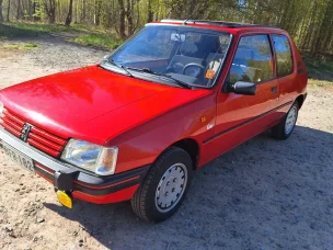 Peugeot 205