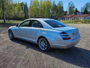 Mercedes-Benz S