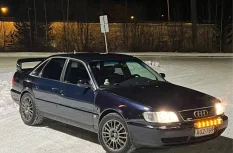 Audi 100