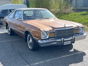 Plymouth Volare