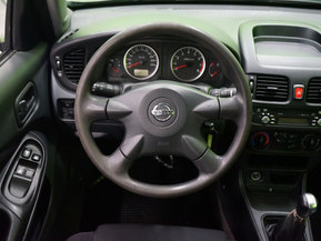 Nissan Almera